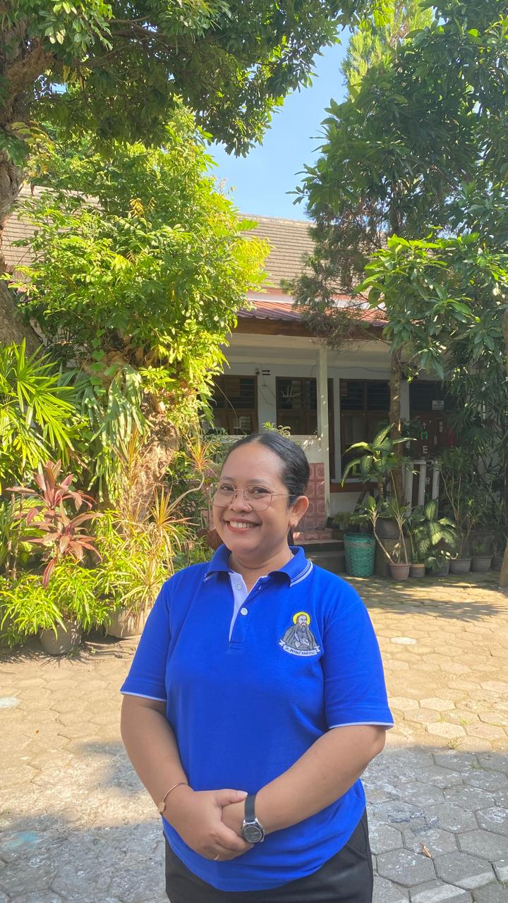 Maria Umbar Kristiana, S. T.