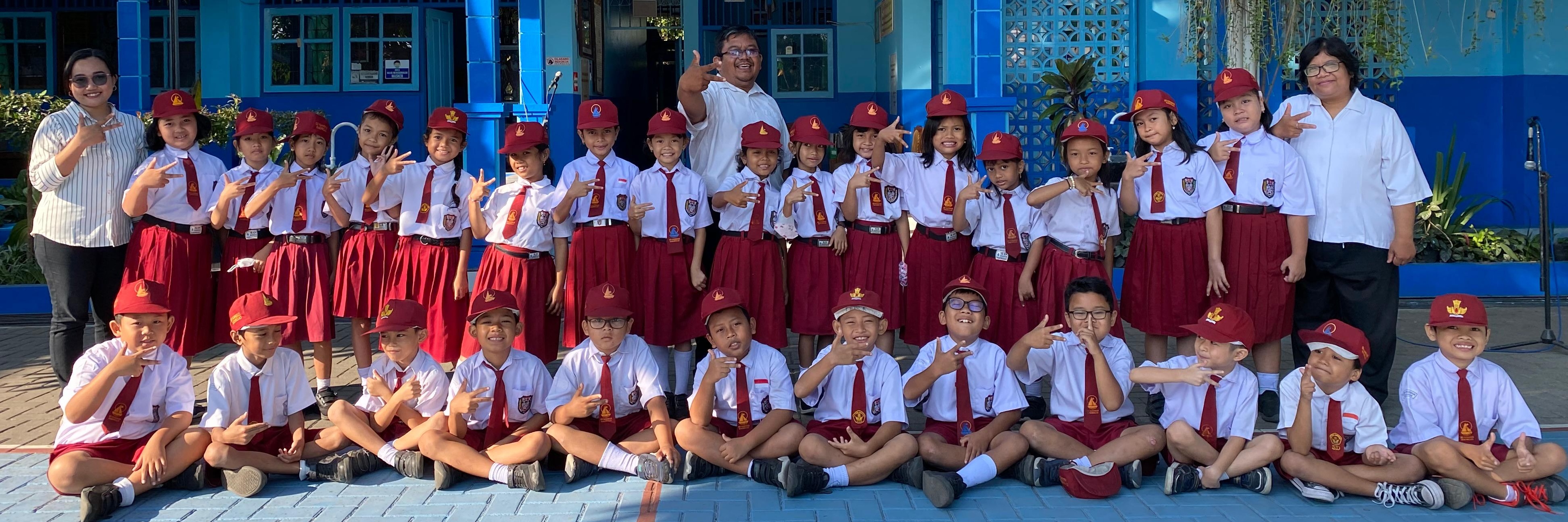 Senyum Sehat Anak Didik SD Kanisius Kadirojo
