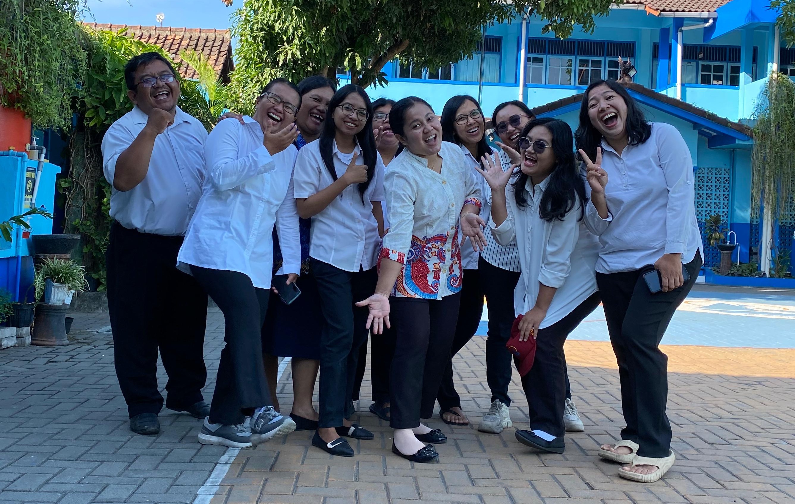 Sapaan Kami Guru Karyawan