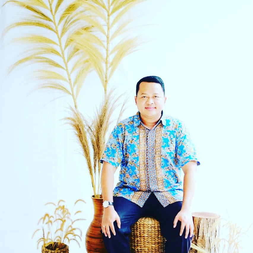 Puguh Fajar Pandega, S.Pd