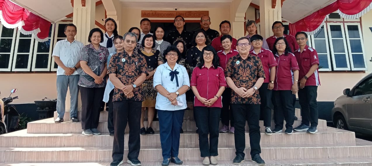 Staf Personalia dan Pengawas Yayasan Kanisius