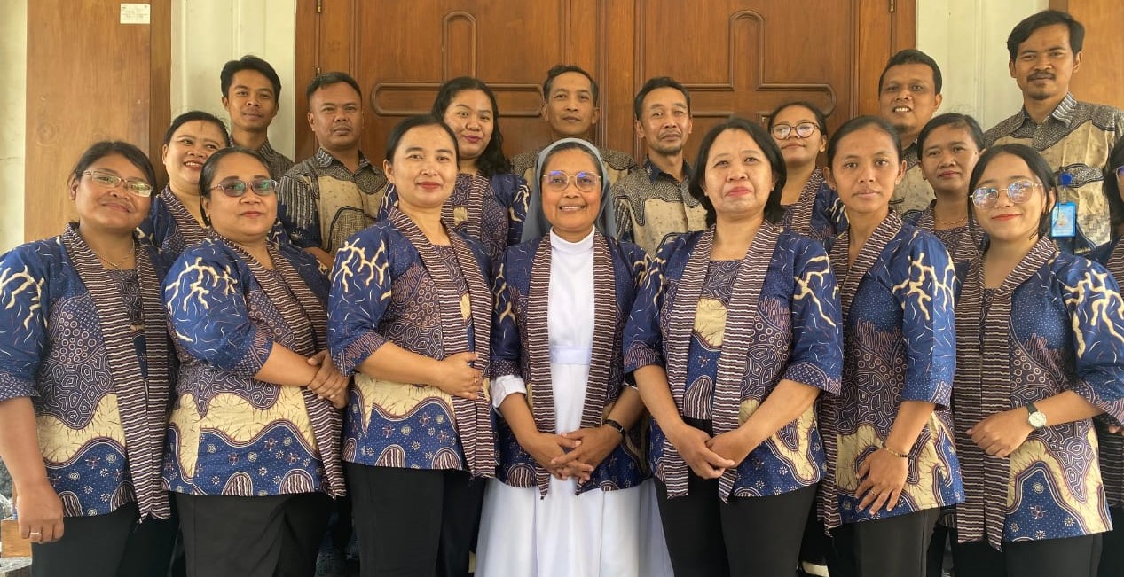 Pendidik dan Tenaga Kependidikan TK-SD-SMP Kanisius Sumber