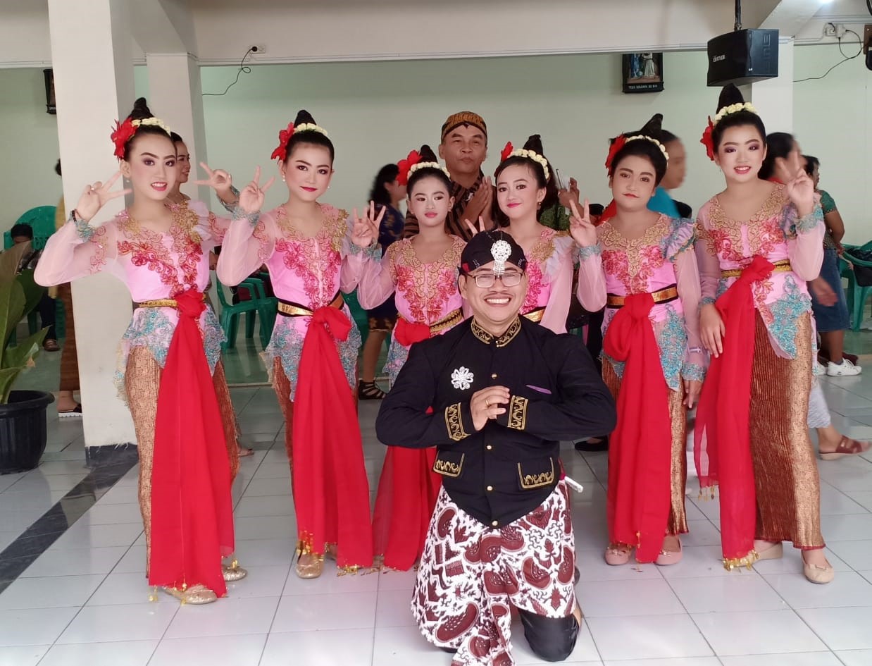 Lomba Menari