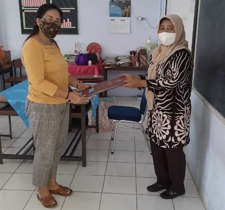 Pembagian Raport