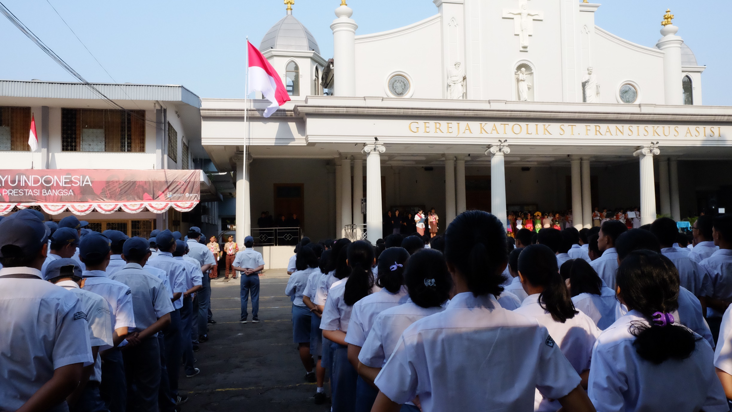 Pelaksanaan Upacara SMA Mardi Yuana Bogor