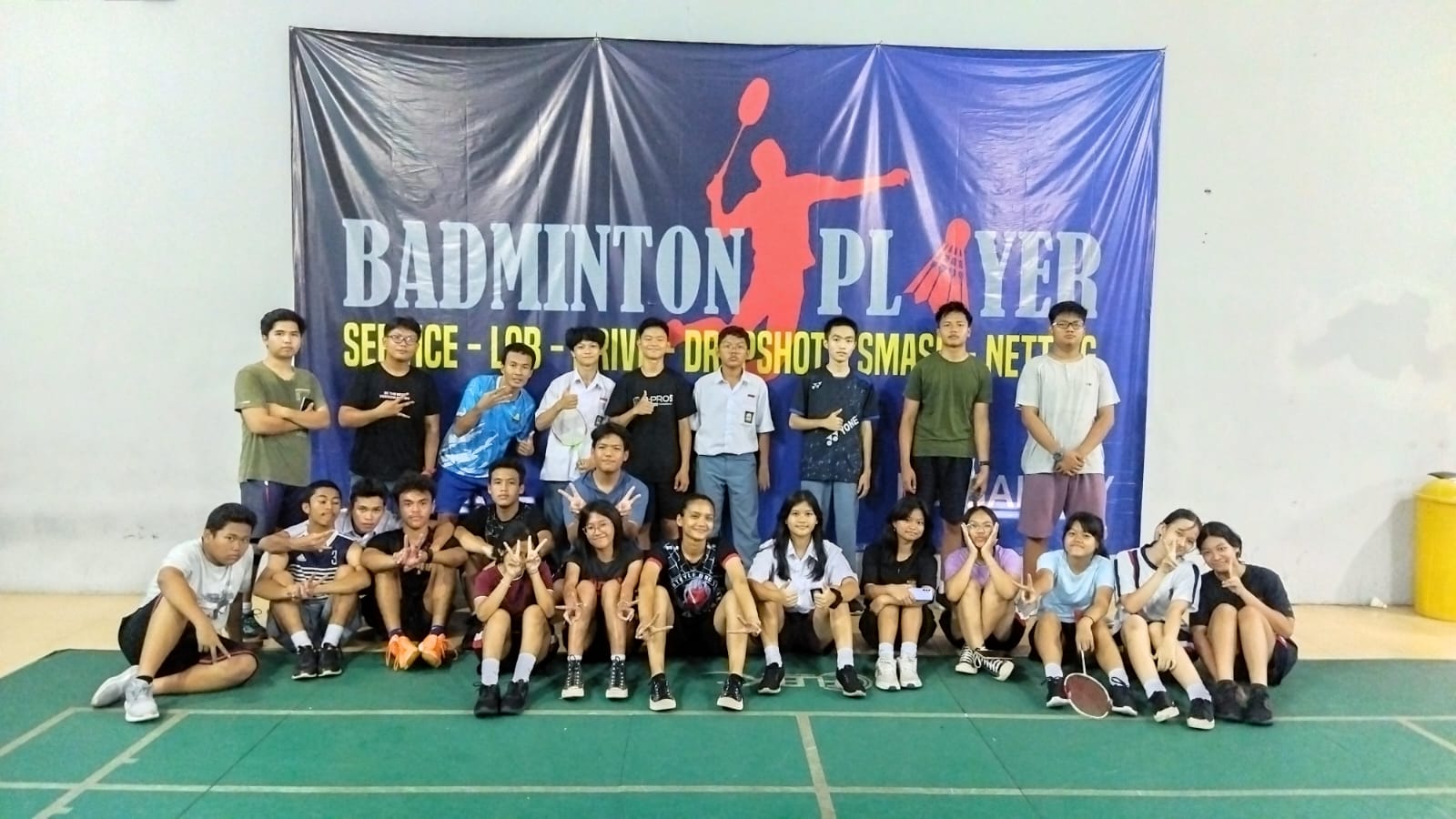 Extrakurikuler Badminton