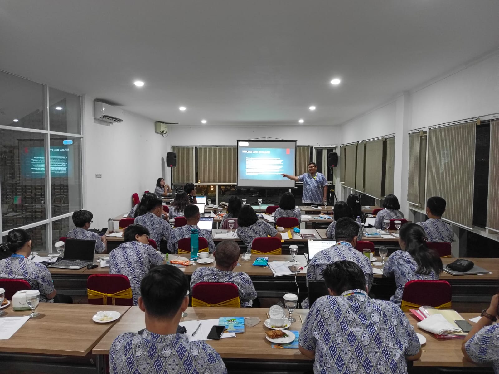 RAPAT KERJA PERWAKILAN SMA MARDI YUANA BOGOR