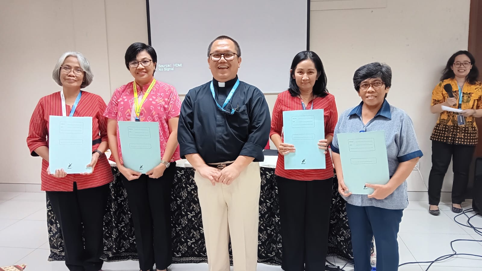 Penghargaan Monev Dari Yayasan Mardi Yuana