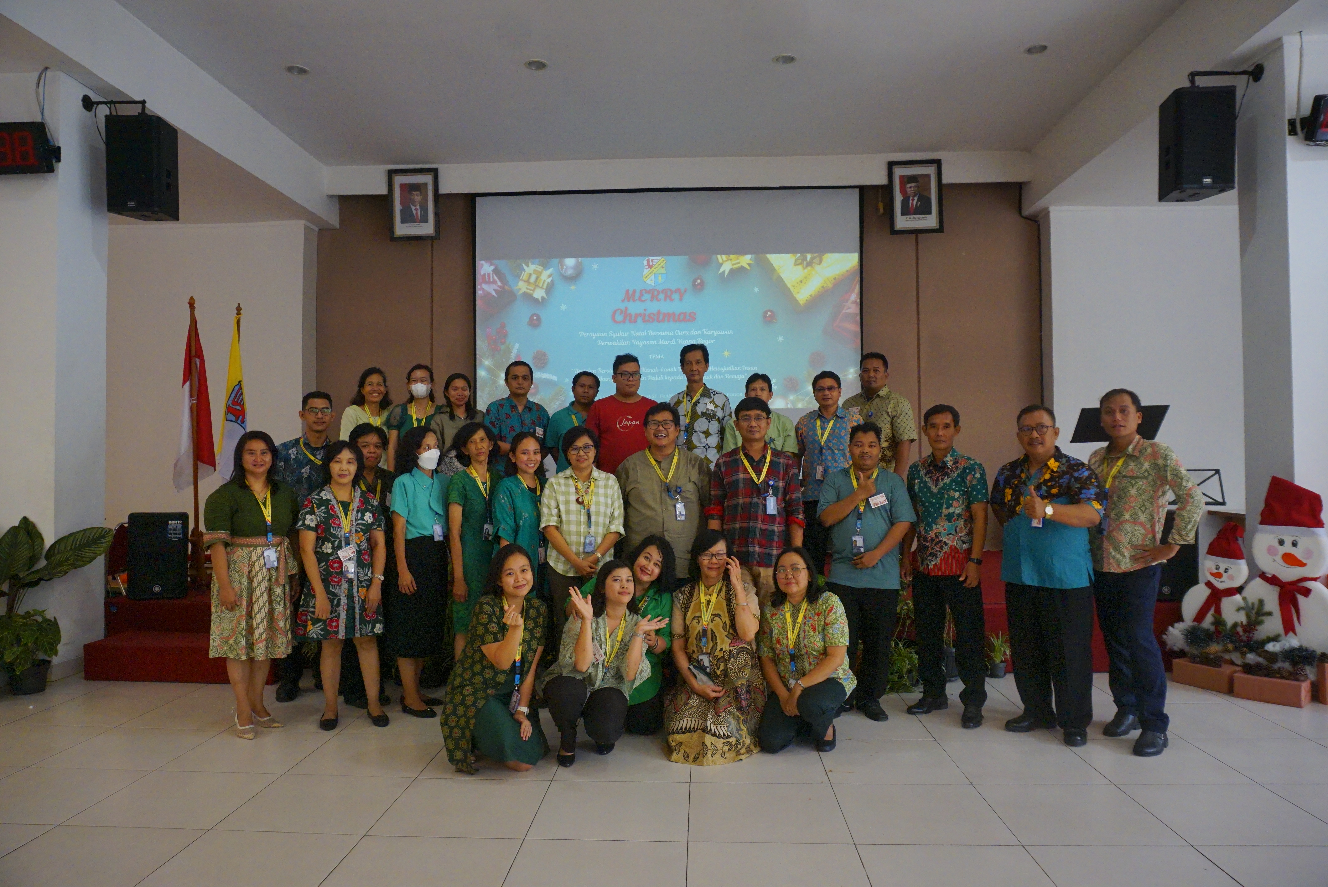 Natal Guru & Karyawan SMA Mardi Yuana Bogor
