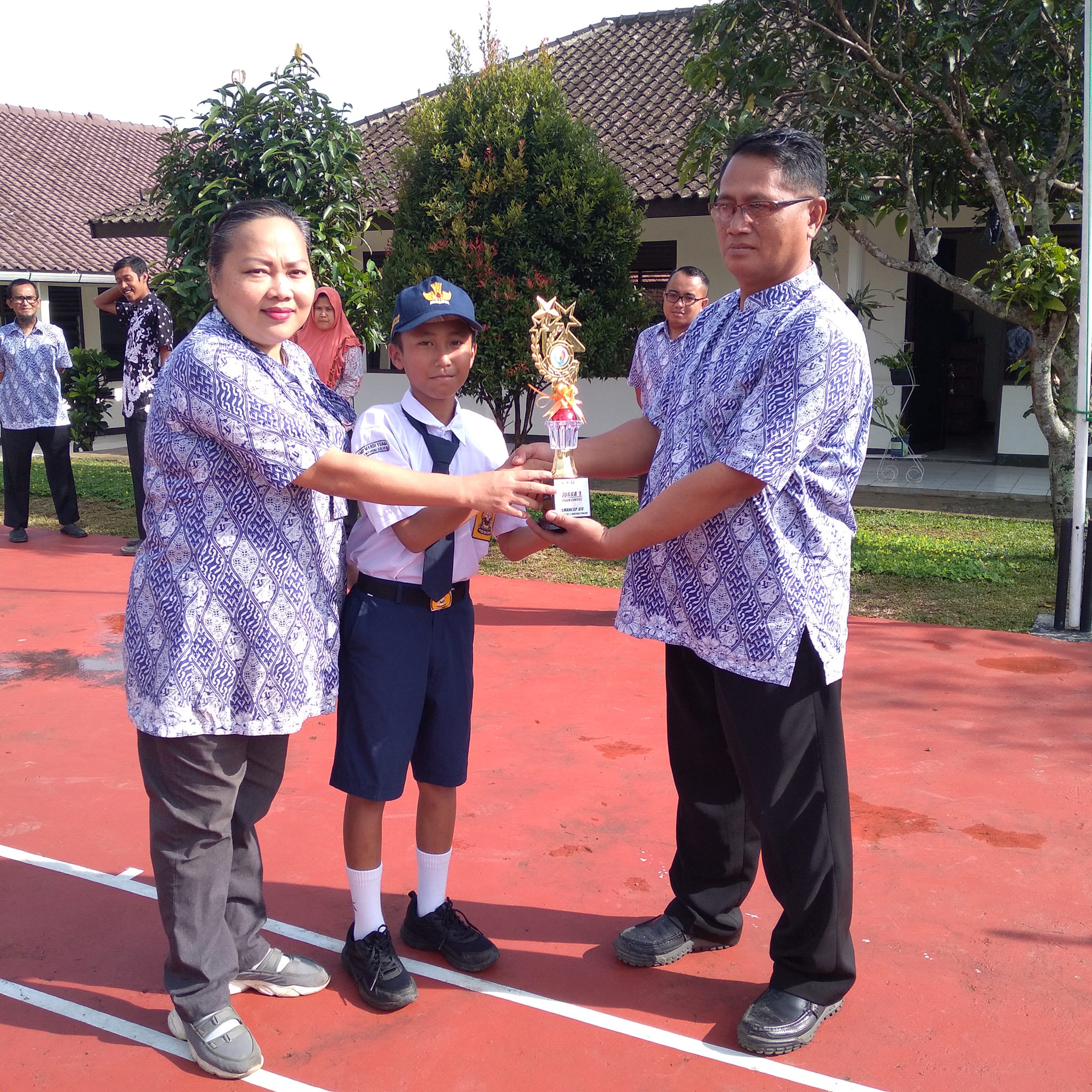Juara I Speech Contest