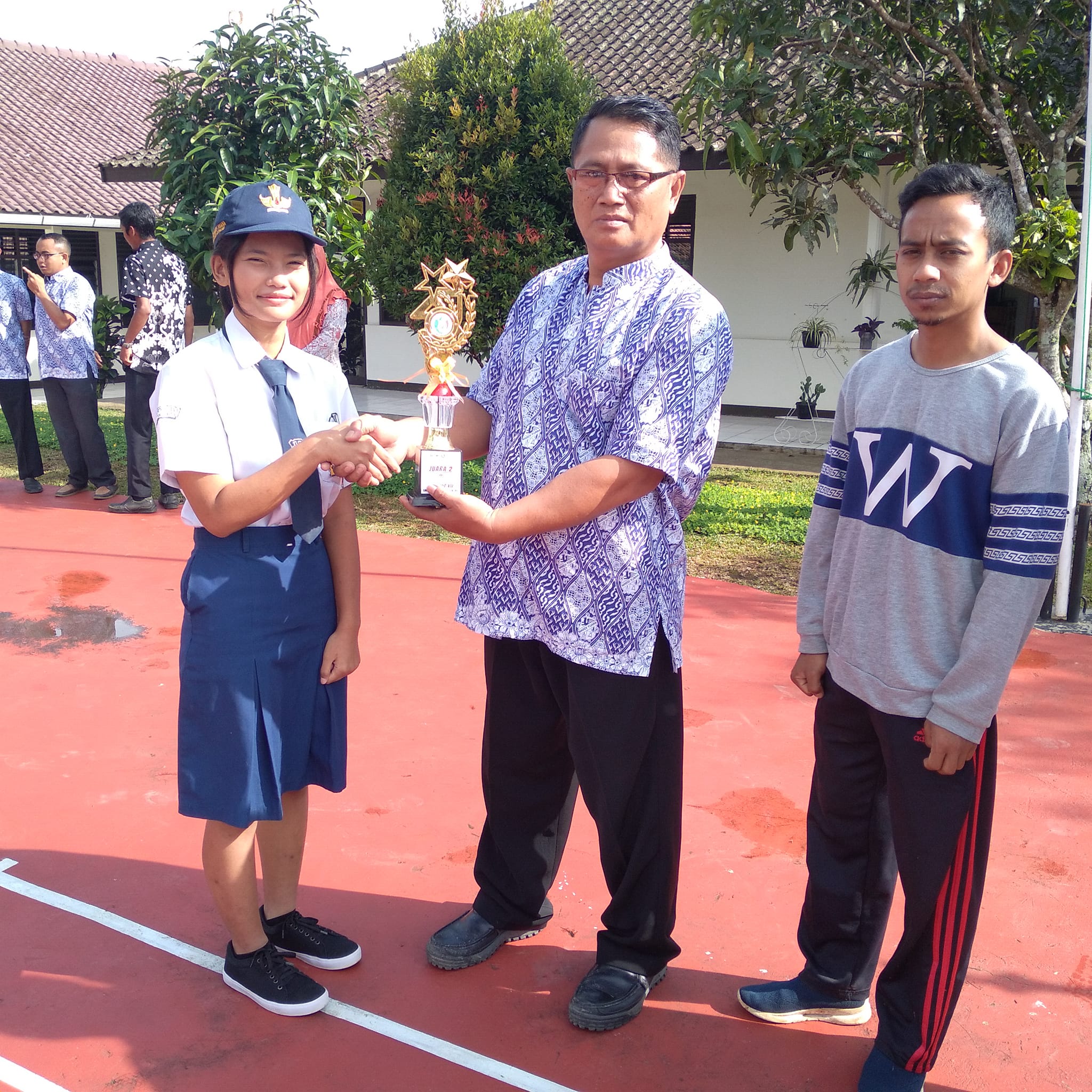 Juara II Tari Tradisional