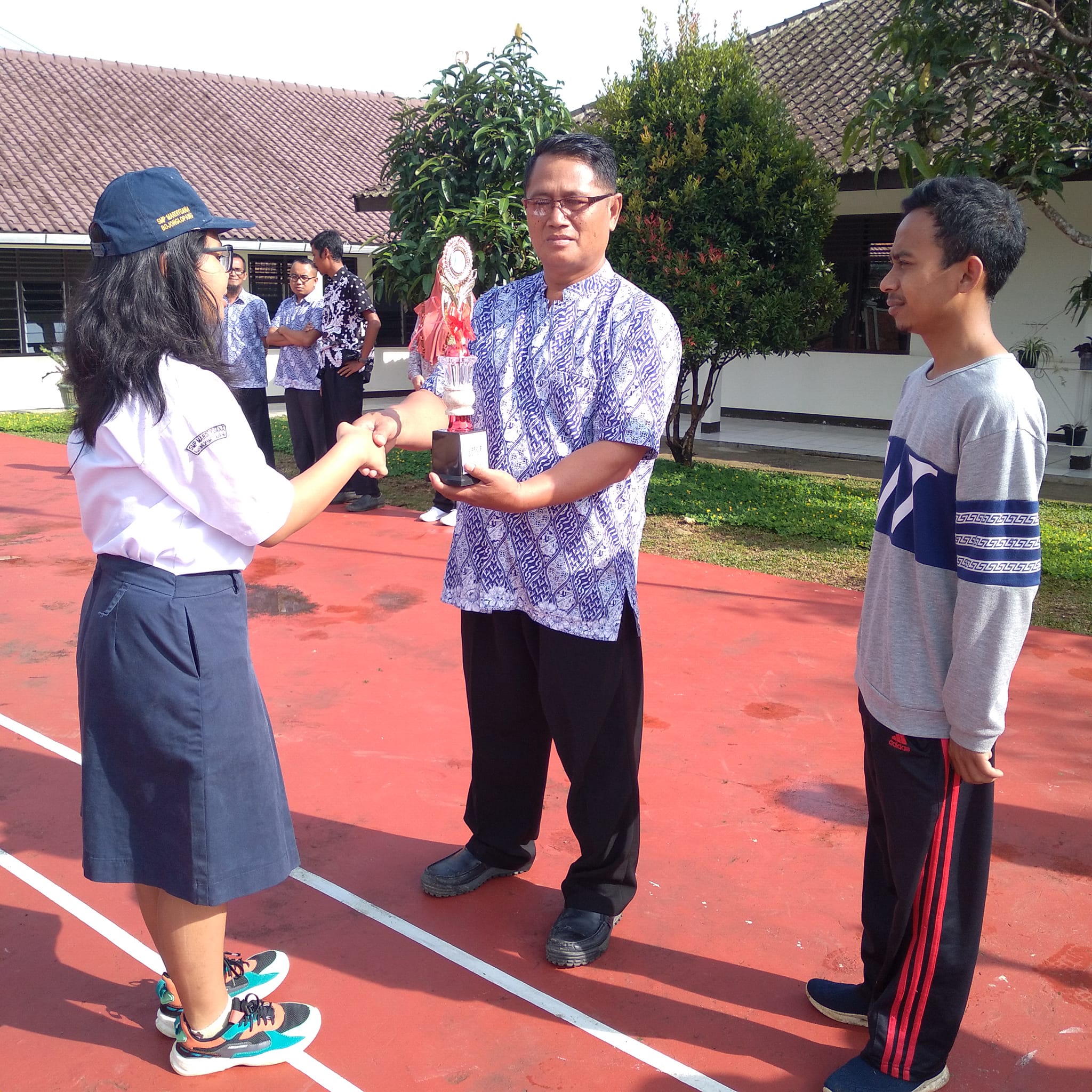 Juara III Singing Contest