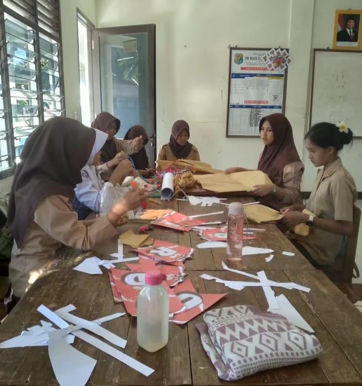 Pembuatan Poster