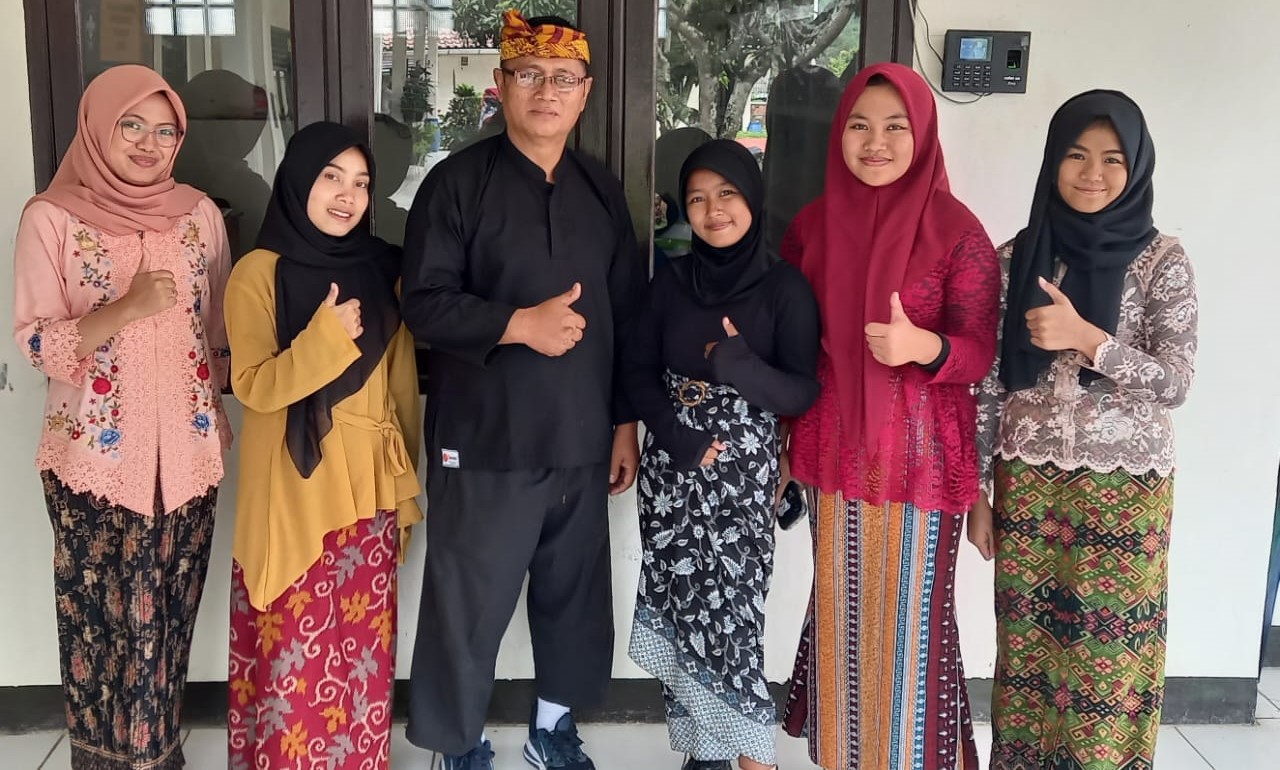 Basa Indung