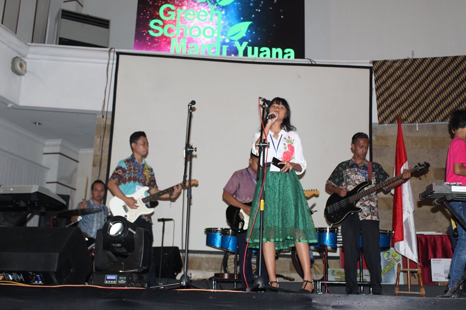 Kreatifitas Seni SMP Mardi Yuana Cikembar