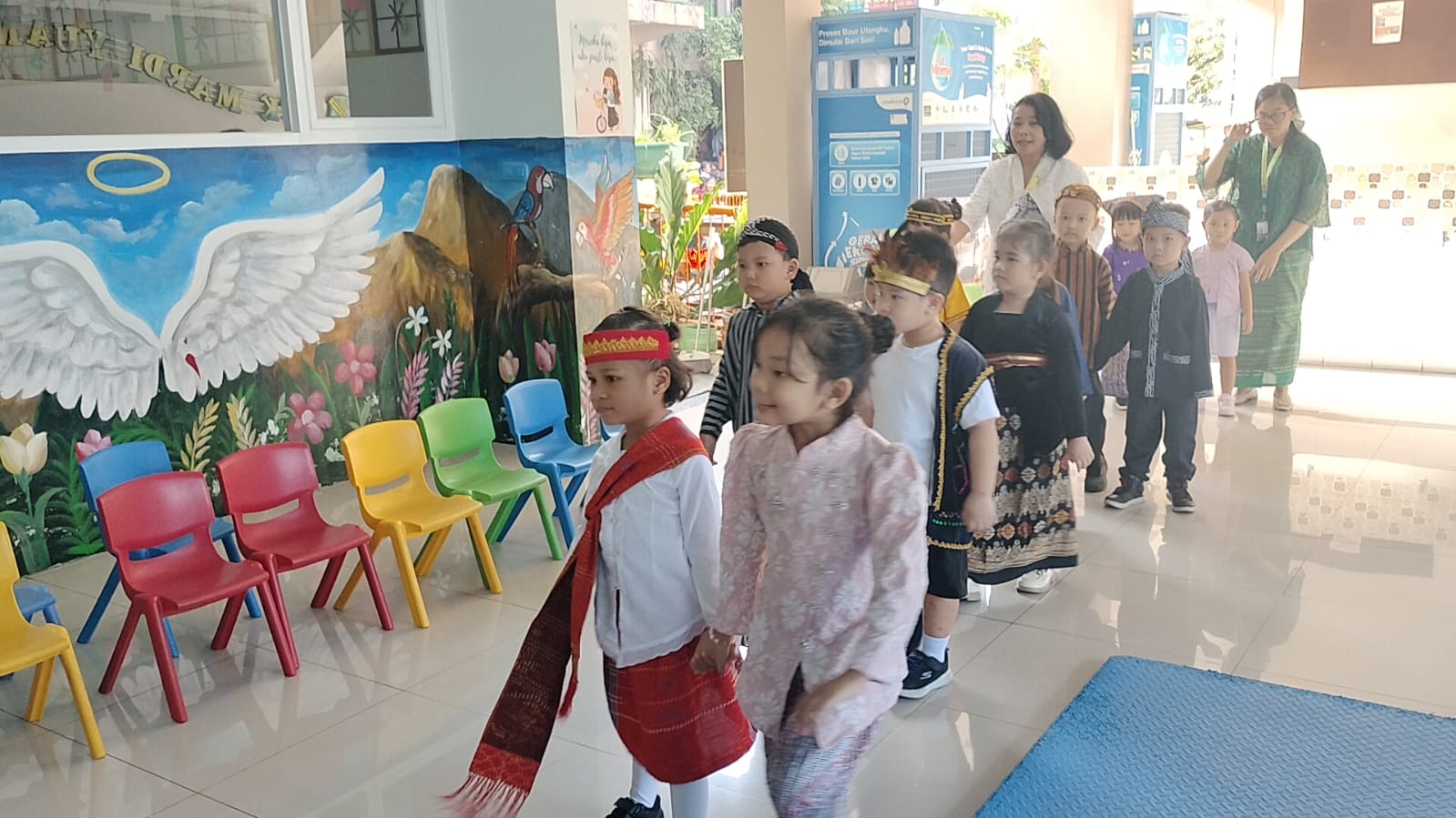 TUR SEKOLAH BERSAMA TEMAN DAN GURUKU DI ACARA HARI KARTINI PART 1