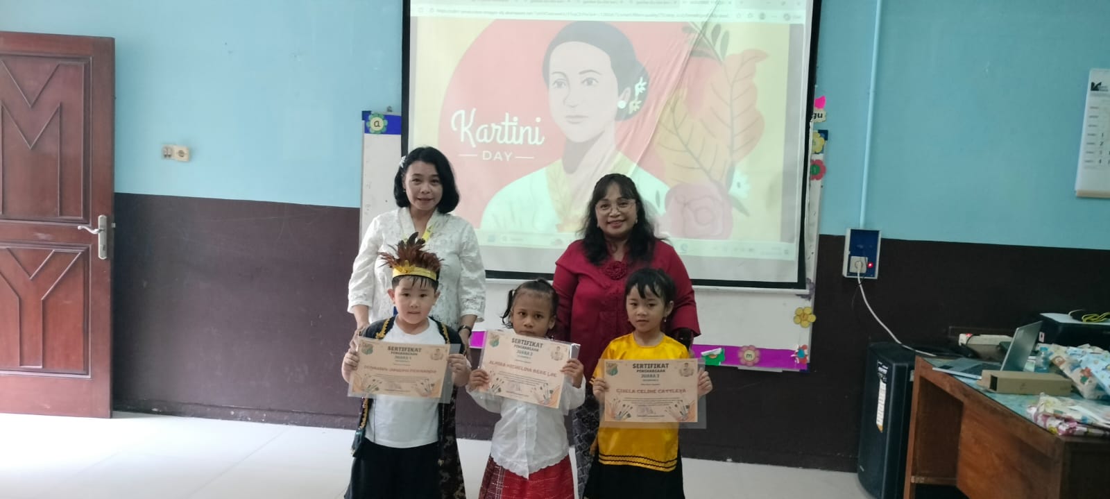 PEMENANG LOMBA MEWARNAI KELOMPOK A