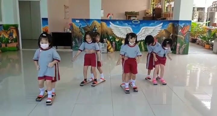 Bermain Bersama