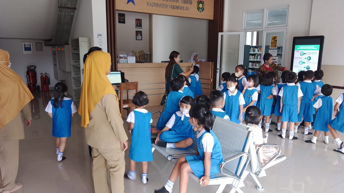 Kunjungan Siswa TK Pius Bakti Utama Kutoarjo ke DINPUSIP